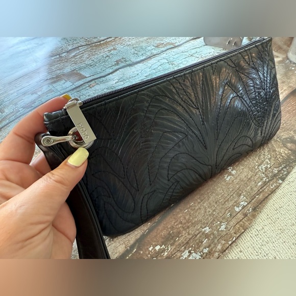 HOBO Handbags - HOBO black with Beige Patterned Interior Wristlet  Clutch VERY PRETTY